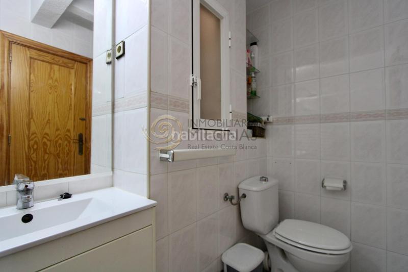 Foto 98ab4c4f-ac2e-4517-80e8-4c22e6f1b0a0. Flat in avenida de la armada española 25 in Playa Poniente Benidorm