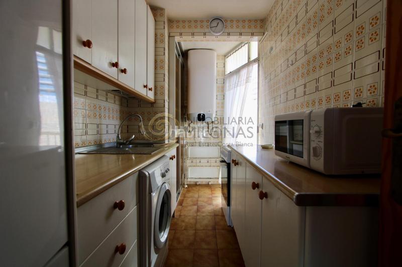 Foto a3ce7a78-6f8e-4b60-af2e-82a48899261c. Flat in avenida de la armada española 25 in Playa Poniente Benidorm