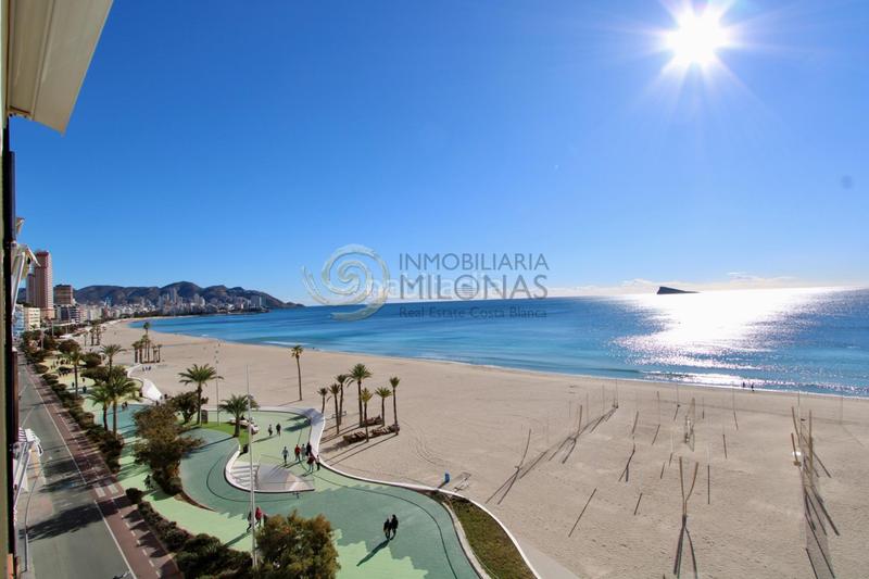 Foto a9e4ff5d-cf57-4c94-a0df-6f6488bee8a3. Flat in avenida de la armada española 25 in Playa Poniente Benidorm
