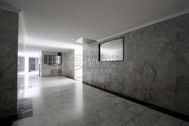 Foto b1f76b6e-3cf5-4cfc-9973-90ce105e704f. Flat in avenida de la armada española 25 in Playa Poniente Benidorm