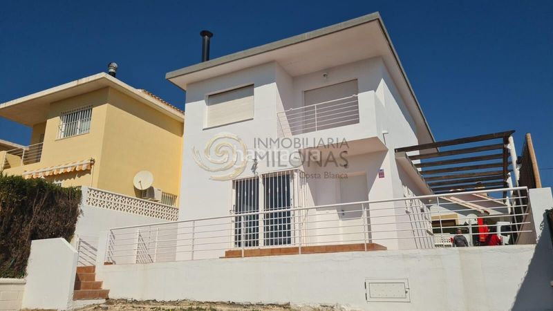 Foto 7d8227ff-abc6-4740-85f0-e606d0a1e10a. Casa amb aparcament piscina a Montebello - Nou Espai Nucia (la)