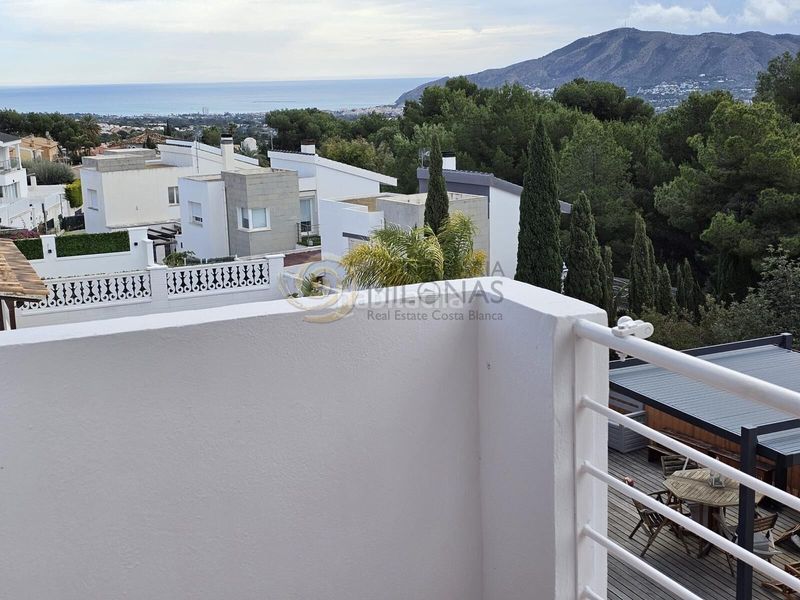 Foto e86fbba8-7500-4328-81fb-759135211fe5. Casa amb aparcament piscina a Montebello - Nou Espai Nucia (la)
