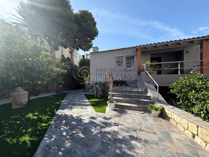 Foto 366b3626-0fc4-498f-b826-d1aad1800dea. Casa a calle calle londres 10 a Rincón Alto Benidorm