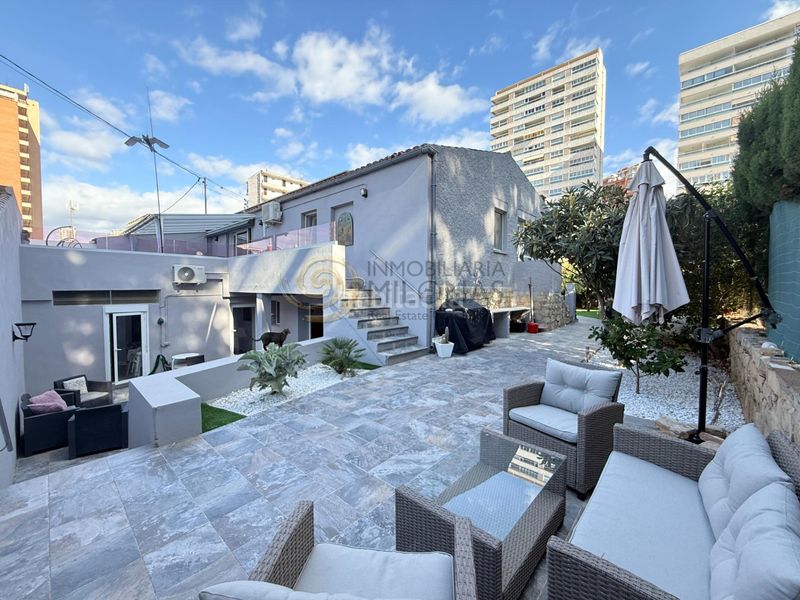 Foto 583dbf98-156d-4a5d-882c-8d39fca8eabc. Casa a calle calle londres 10 a Rincón Alto Benidorm