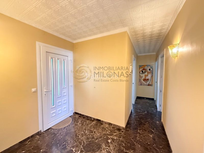 Foto c6dc361f-88c2-4224-9d77-25d2a1370f60. Casa a calle calle londres 10 a Rincón Alto Benidorm