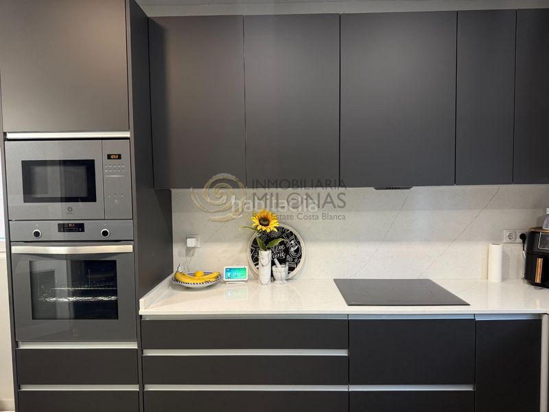 Foto eaf9c9d0-8899-43fc-9293-89adb17637c3. Casa a calle calle londres 10 a Rincón Alto Benidorm