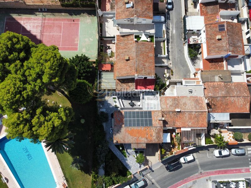 Foto ffc6413d-ed6e-4a43-bded-505eb9244cc1. Casa a calle calle londres 10 a Rincón Alto Benidorm