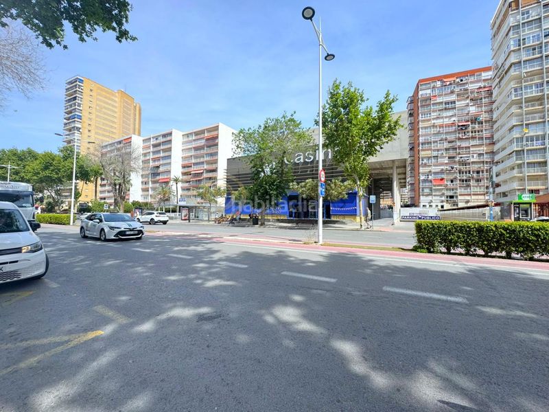 Foto 2584c75d-5c95-45e9-b435-338268707f0e. Aparcament cotxe a Playa Levante Benidorm