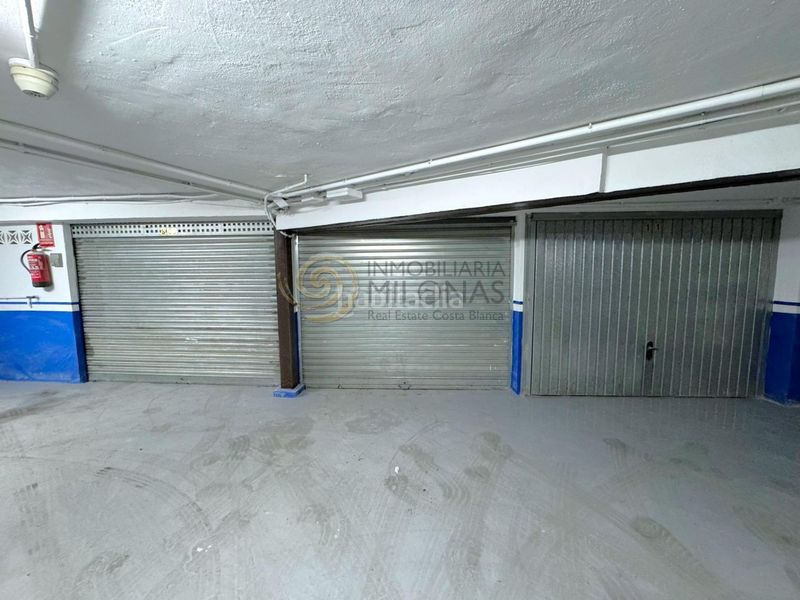 Foto da478d67-cc94-4939-9fba-00ea804cee79. Aparcament cotxe a Playa Levante Benidorm