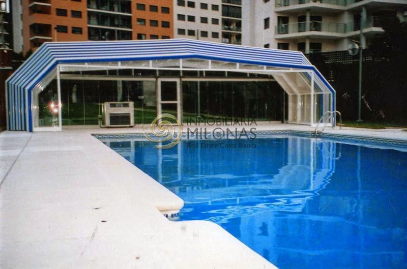 Foto 327dc242-64f1-47d1-b96a-d3aed5019ddb. Àtic amb aparcament piscina a Cala Alta-Veramar Vila Joiosa (la)