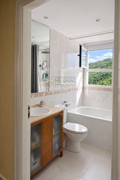 Foto 4ddac646-206e-4fa7-bad6-512b5bc12e42. Apartament amb calefacció aparcament piscina a Rincón Alto Benidorm