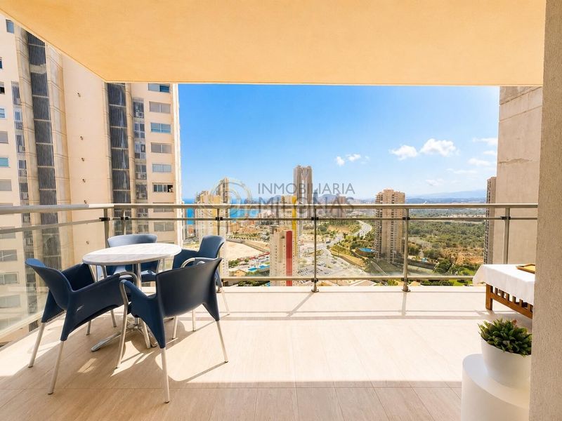 Foto 0d6aa0cf-11cc-441b-9116-02581a120e74. Apartament amb calefacció aparcament piscina a Via Parque Benidorm