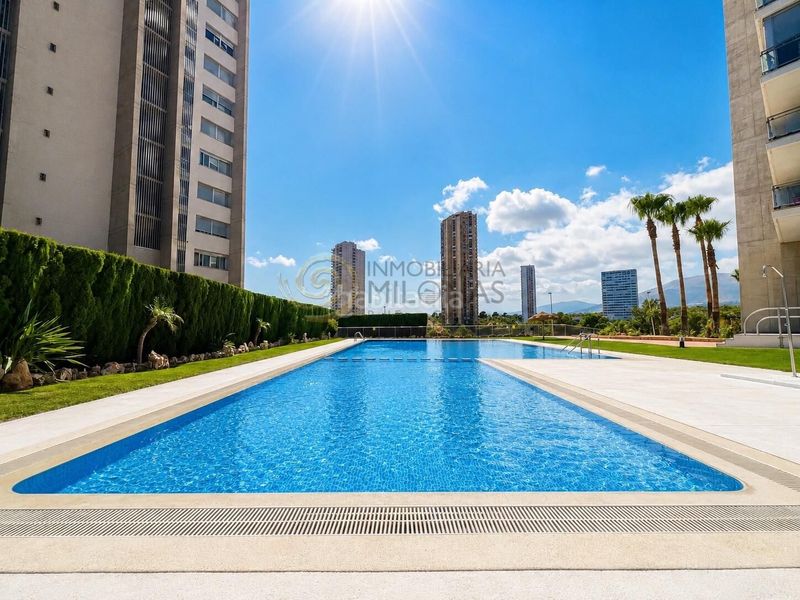 Foto 76f37813-b208-4033-9acc-a993742f6083. Apartament amb calefacció aparcament piscina a Via Parque Benidorm