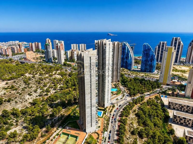 Foto add82090-28e3-456f-8eea-ca358f1bac96. Apartament amb calefacció aparcament piscina a Via Parque Benidorm
