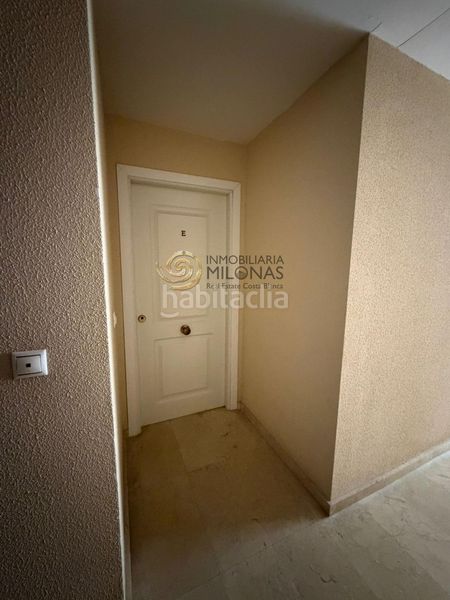 Foto 236d19cf-03e3-491c-b7d6-aa5c10d589df. Apartament amb aparcament piscina a Via Parque Benidorm