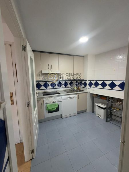 Foto 85765b25-331c-4838-9ae8-88c3fd835b24. Apartament amb aparcament piscina a Via Parque Benidorm