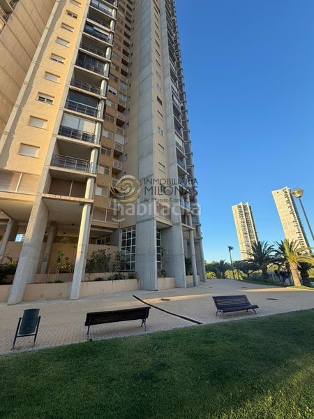 Foto 85a72581-1a2c-4437-a1c5-9d03ad39b78c. Apartament amb aparcament piscina a Via Parque Benidorm
