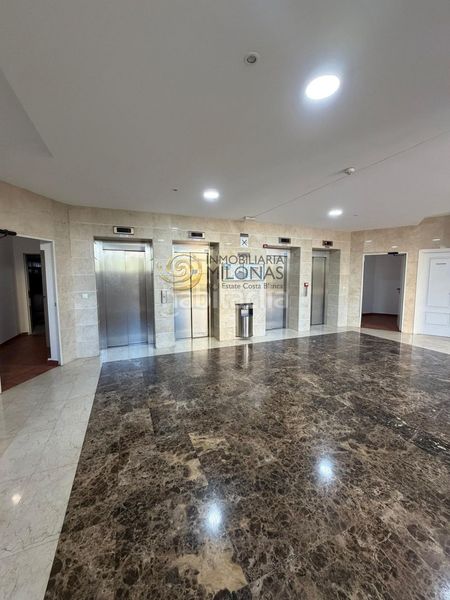 Foto abe2db3a-3cb9-4696-be2f-07d1aac8ab7e. Apartament amb aparcament piscina a Via Parque Benidorm