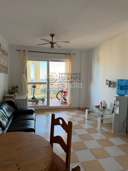 Foto e52af93c-72af-4b99-99c6-7645e8a97f7e. Apartament amb aparcament piscina a Via Parque Benidorm