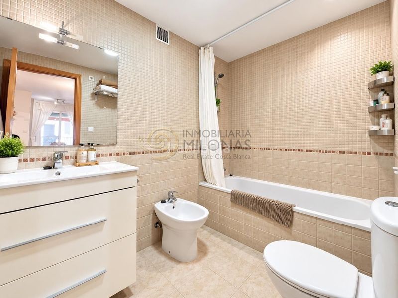 Foto d4007fe0-0d82-464f-8f6f-864fdafacb49. Apartament a avenida costa brava 4 a balcón de Finestrat-terra marina Finestrat