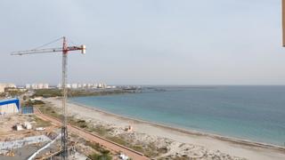 Ático en Gran vía de la manga 39. Precioso ático en urb. playa principe