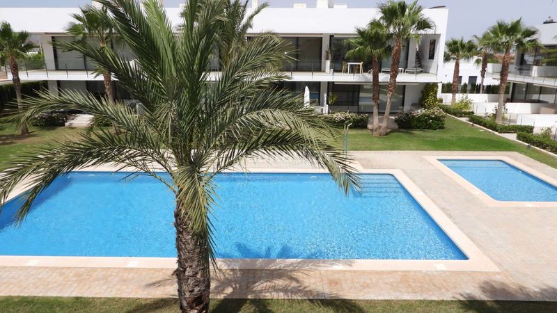 Foto 0f4a7fff-71a0-49ca-9249-9962e1eeb2f1. Apartment in avenida mar menor 8 in Islas Menores-Mar de Cristal Cartagena