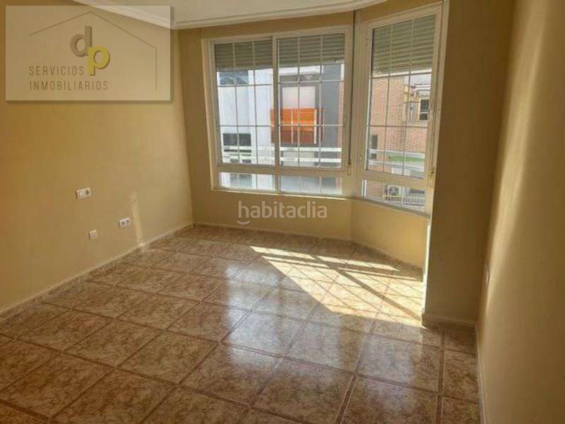 Foto a9777c0a-669b-4530-9137-550532e2527c. Pis a calle san luis 35 a Parque de las Naciones Torrevieja