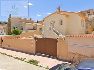 Xalet a Calle africa 12. Chalet con piscina
