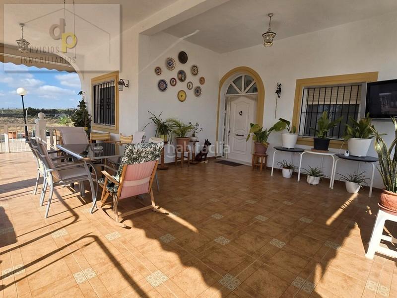 Foto 24a7f0d7-26b5-48a3-a63f-b8a083ddaac3. Chalet dans partida carrus 1151 dans Peña de las Águilas Elche / Elx