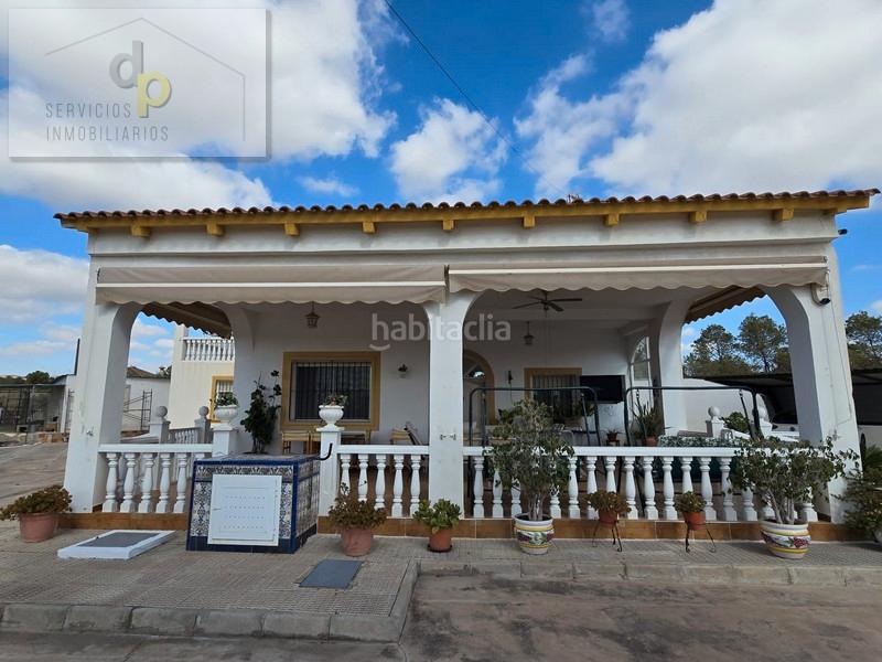 Foto 5abc34f6-8c0e-4f23-b2b2-44532def7e22. Chalet dans partida carrus 1151 dans Peña de las Águilas Elche / Elx