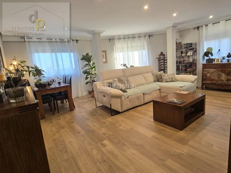 Foto 22cac6f7-c31d-4a8a-96a9-f60f569f96bd. Zweistöckige wohnung in carrer lavendimia 24 in Torrellano Elche / Elx