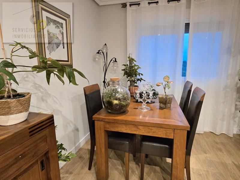 Foto c0b614f8-c79c-4824-9d20-c78517d64264. Zweistöckige wohnung in carrer lavendimia 24 in Torrellano Elche / Elx