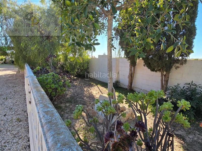 Foto 3af00ef2-aa52-47f2-8984-c2e77a9e09f0. Chalet avec cheminée parking piscine dans Torrellano Elche / Elx