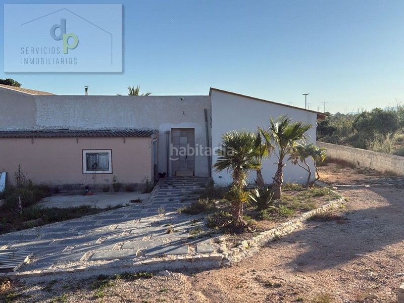 Foto 94fdf23b-1c77-424c-a0a9-025441c0a04c. Casa amb aparcament a Jubalcoi Elche / Elx