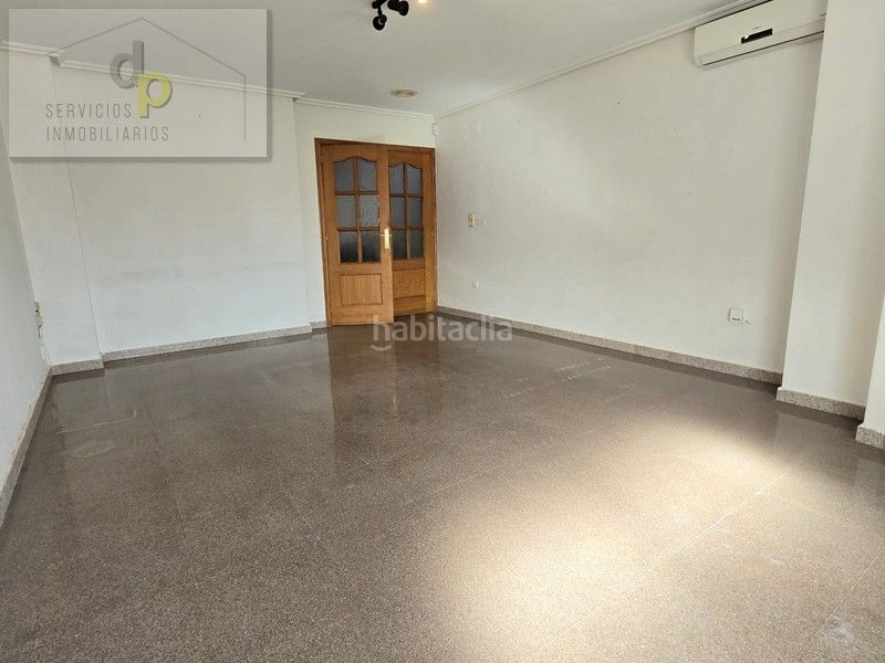 Foto b459fe0f-e846-4ef7-ab60-c93dcc1d2c4d. Pis a Torrellano Elche / Elx