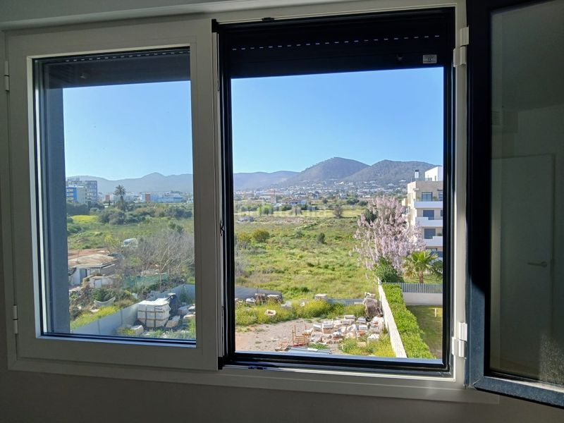 Foto 7b0ec832-572d-43c5-b373-61e2a13b0e67. Apartament amb aparcament a Ses Figueretes - Platja d'en Bossa - Cas Serres Ibiza