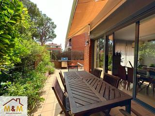 Rent Semi detached house in Gava Mar. Casa adosada en alquiler en gava mar, 5 dormitorios.