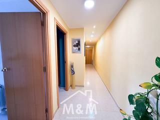 Etagenwohnung in Can Tintorer-Can Tries. Piso en venta en gava, 4 dormitorios.