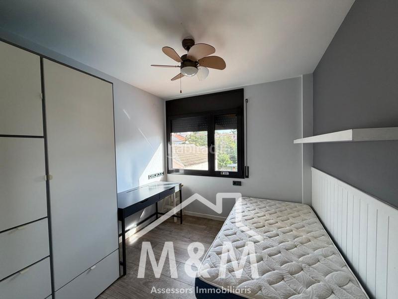 Foto 818d610b-528a-449a-b95f-7b2688d82c15. Rent semi detached house with heating parking pool in Castelldefels