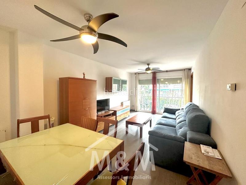 Foto 08c1ca91-5c17-47ee-b893-21fa91540dd5. Affitto appartamento con parcheggio piscina in Lluminetes Castelldefels