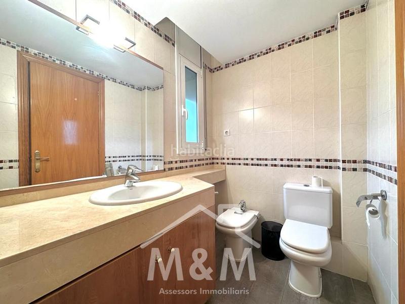 Foto 7a9ab61e-f2ee-47c0-8d1f-4a41c616a7ab. Affitto appartamento con parcheggio piscina in Lluminetes Castelldefels