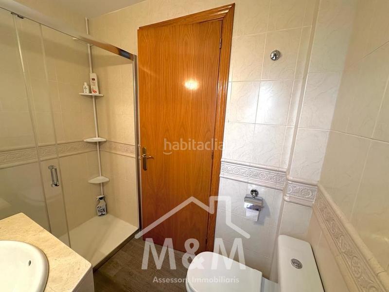 Foto 2c5b5cd5-0c36-4552-98af-6ee63359b992. Location appartement avec parking piscine dans Lluminetes Castelldefels