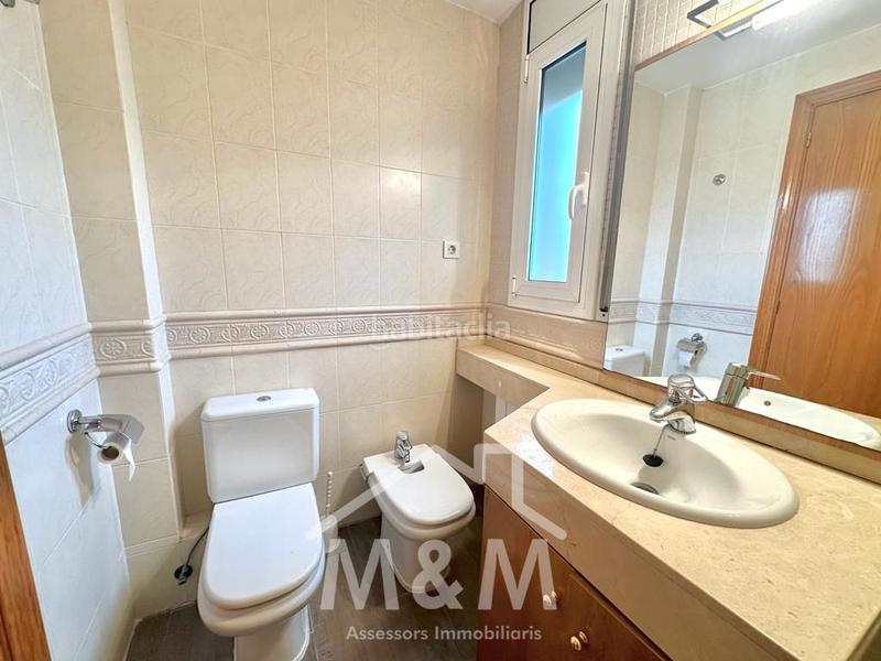 Foto a2d66cc5-3f00-41ed-ad4a-6f64c7c69990. Rent flat with parking pool in Lluminetes Castelldefels