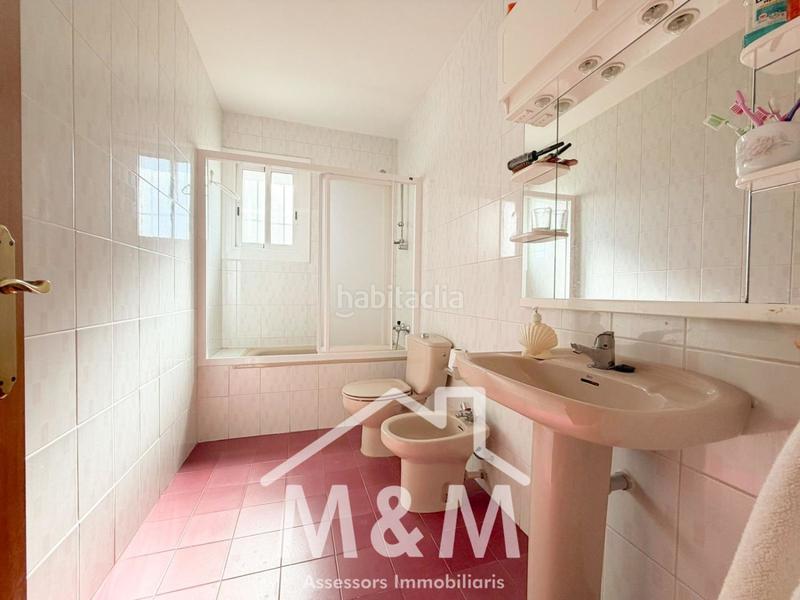 Foto 6dbcf714-1570-4640-87f0-e5cbfaf7f017. Chalet with parking in Cunit residencial Cunit