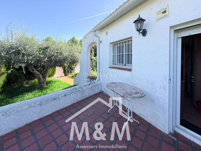 Foto 849dbd0c-65cd-423a-8a2b-51703dc4dfd6. Chalet with parking in Cunit residencial Cunit