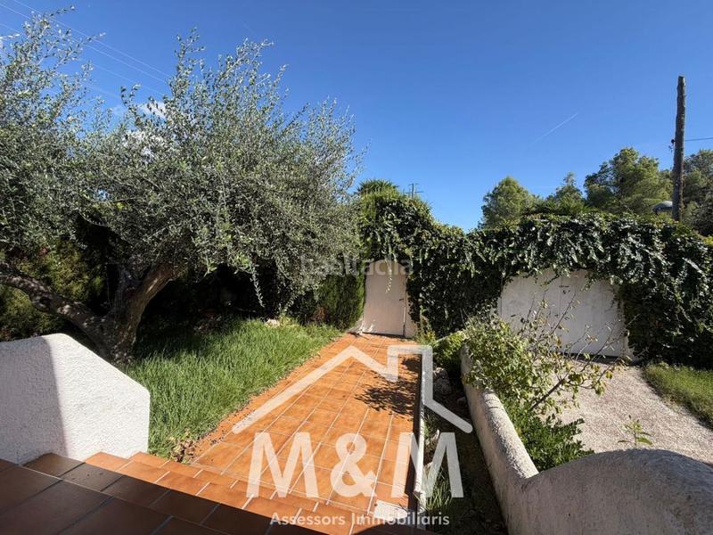 Foto b6a10251-9639-41e1-9315-5b20e5d59c53. Chalet with parking in Cunit residencial Cunit