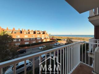 Rent Flat in Baixador. Piso en alquiler en baixador, 3 dormitorios.