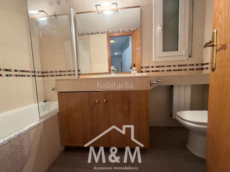 Foto 87121c1a-3b8d-4614-a790-8c6688136a87. Rent flat with parking pool in Lluminetes Castelldefels