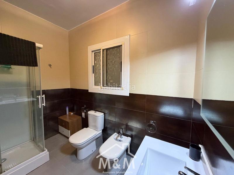 Foto b1fbeaf7-c523-41f1-80a7-020a988b597a. Miete etagenwohnung mit parking in Centre Viladecans