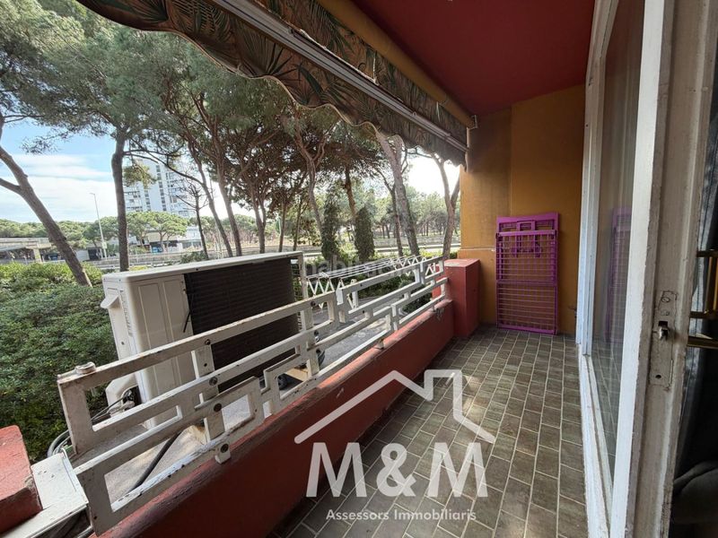 Foto ed6acad7-e79c-4eb8-b2ac-1efa262e2a96. Apartament amb aparcament a Gava Mar Gavà
